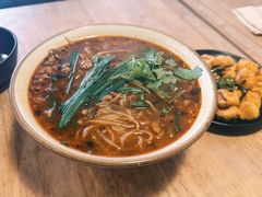 -叁窝雀·云南小锅米线(万象汇店)