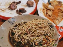 -老鼎万春卤菜(五代传承创始老店)