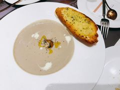 法式菌菇汤-娜娜家•Nana's restaurant (南开大悦城店)