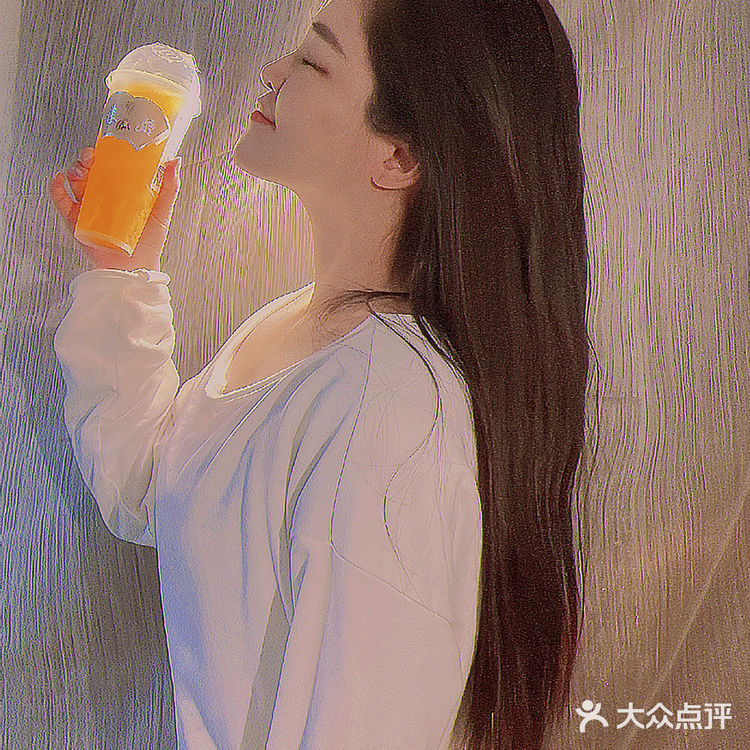 🍊假装在喜茶刚建好的真喜宫里喝大橘。