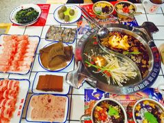 -贤合庄卤味火锅(济南泉城路店)