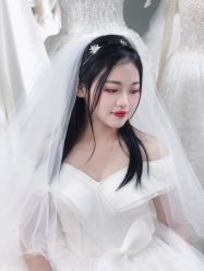 -莫小姐婚纱