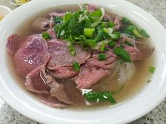 -鸿记越南牛鸡粉
