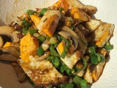 蘑菇炒土鸡蛋-凤凰湘语·海派湘菜(浦东旗舰店)