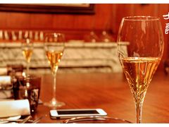 起泡酒-恰餐厅及酒吧 CHAR Bar & Grill (北京丽都皇冠假日店)