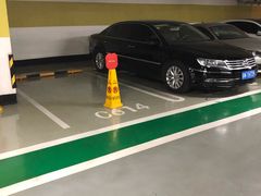 -北京银泰中心-停车场