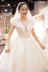 -Lady  Jane高端婚纱礼服馆