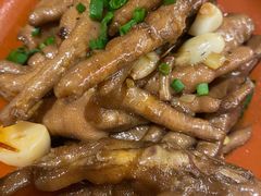 老武汉烧鸡爪-霄汉牛三鲜湖北砂锅菜(万松园2店)