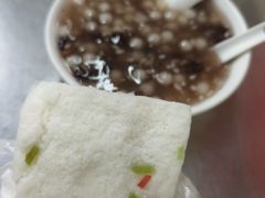-芳婆糕团店(王府大街店)