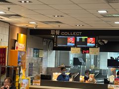 -麦当劳(上海虹桥站30B检票口楼上)