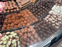 -Laderach 莱德拉(上海环贸iapm店)