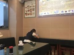 -护国寺小吃(机场店)