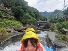 -藏龙百瀑漂流