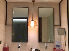 -上海衡山路十二号华邑酒店
