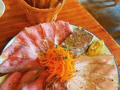 -羽深肉铺 Steak & Wine