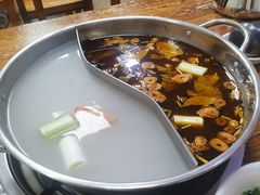 鸳鸯锅-肥婆麻辣火锅.顺德首创药材麻辣火锅(容桂店)