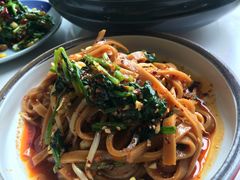 农家醋粉-小六汤包砂煲菜(文景路店)