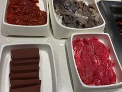 -海底捞火锅鲜切牛肉主题店(长寿路店)