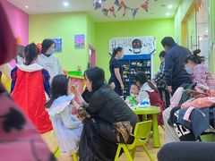 -想象乐创意早教托育中心(殷高西路店)
