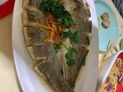 -嗨辣小聚·盘锦河蟹·海鲜烧烤龙虾(盘锦十年好店)