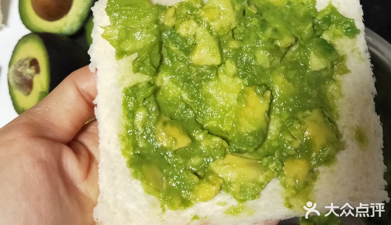 自制牛油果香蕉蛋卷