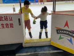 -冠军冰场CHAMPION RINK(环球银泰城店)