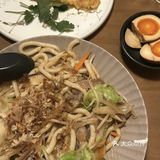 和风灯笼点亮夜晚