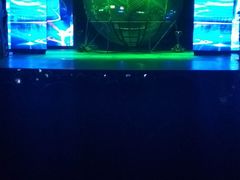 -工人俱乐部剧场杂技表演