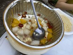 -茸梅路右拐龙虾-农家菜(松江店)