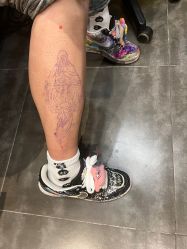 -鳌首刺青纹身 穿孔饰品店