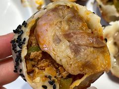 -小杨生煎(金山百联购物中心3楼店)