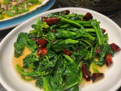 -万重锦·人文川菜馆(骡马市店)