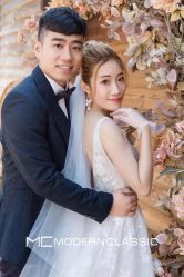 -现代经典婚纱摄影
