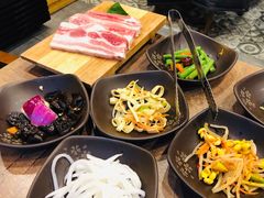 -香猪坊韩国烤肉专属门店(魏公村店)