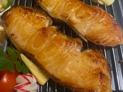 -萤初高端日料王(曲江银泰店)