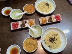 -裕兴记•蟹黄面馆(人民广场店)