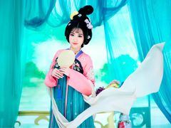 -九月鹰飞汉服摄影工作室