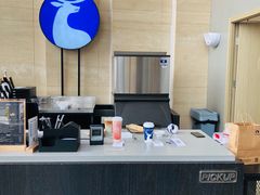 -瑞幸咖啡(绿地新都会9号楼店)