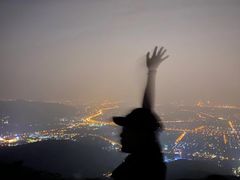 -鬼笑石后山停车场