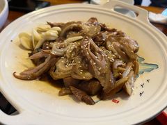 -老鼎万春卤菜(五代传承创始老店)