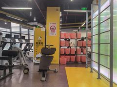 -发条鸭无人健身房(普陀中远两湾城店)