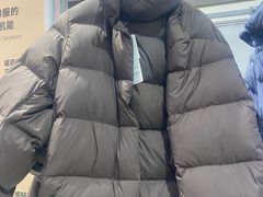 -优衣库(上海金桥国际商业广场店)