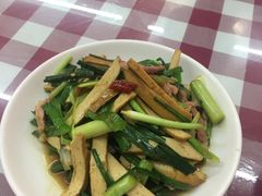 -胡记锅贴·沪上游子老鸭粉丝汤(太原路店)