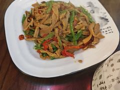 -缘来聚·徽菜名店(黄山宏村店)