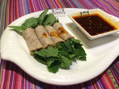 -香巴拉云南餐厅(华莱坞店)