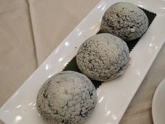 香葱竹炭肉松包-太子园林酒家
