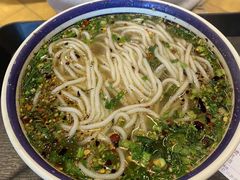 -云阿蛮云南生烫牛肉米线(奉贤路店)