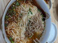招牌手撕牛肉面-张拉拉兰州手撕牛肉面(国瑞购物中心店)