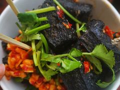-黑色经典臭豆腐·湖南特产(步行街店)
