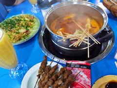 -马路边边麻辣烫串串火锅(体育西路店)